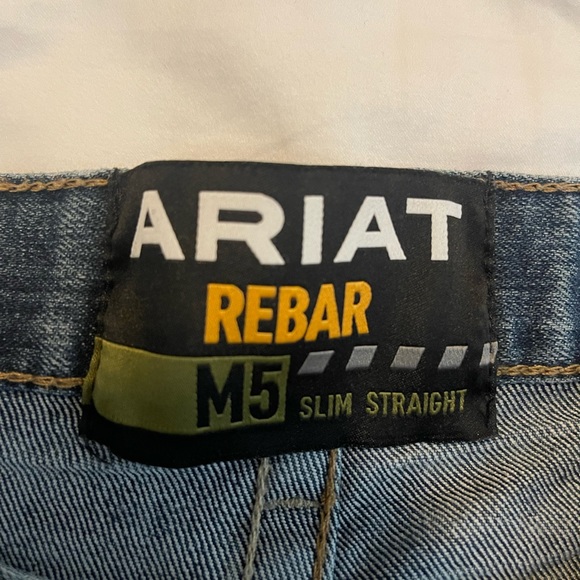 Men’s Ariat Jeans. 36x34 M5 - Picture 2 of 4